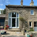Brigstone Stable - Charming Peaceful Feriehus *