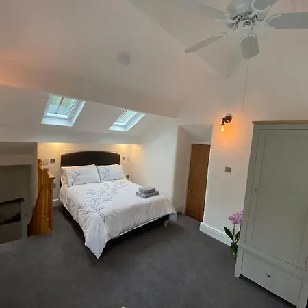 Brigstone Stable - Charming Peaceful *